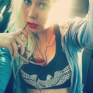 Meet your Posher, Destiny